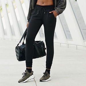 Free People Movement Black Skinny Joggers Small